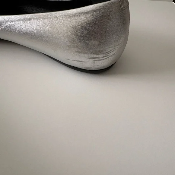 Roger Vivier Silver Flats with Engraved Buckle - Picture 9 of 9